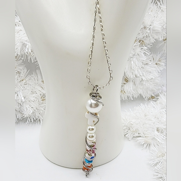 Womens custom made necklace, handcrafted jewelry, kikideeskreations design - Picture 2 of 5